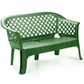 Пластиковые зеленые скамейки